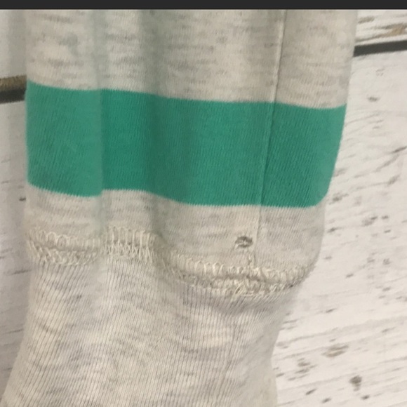 Lightweight comfy Nike Hoodie Small - Picture 9 of 10